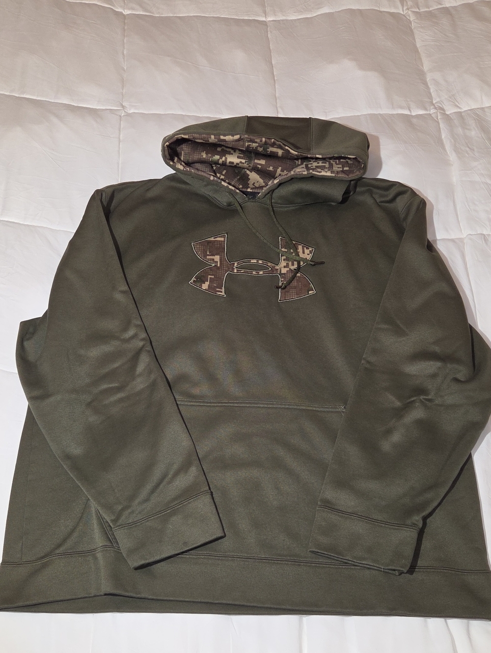 Under Armour Olive Green Camo Logo Crewneck Hoodie